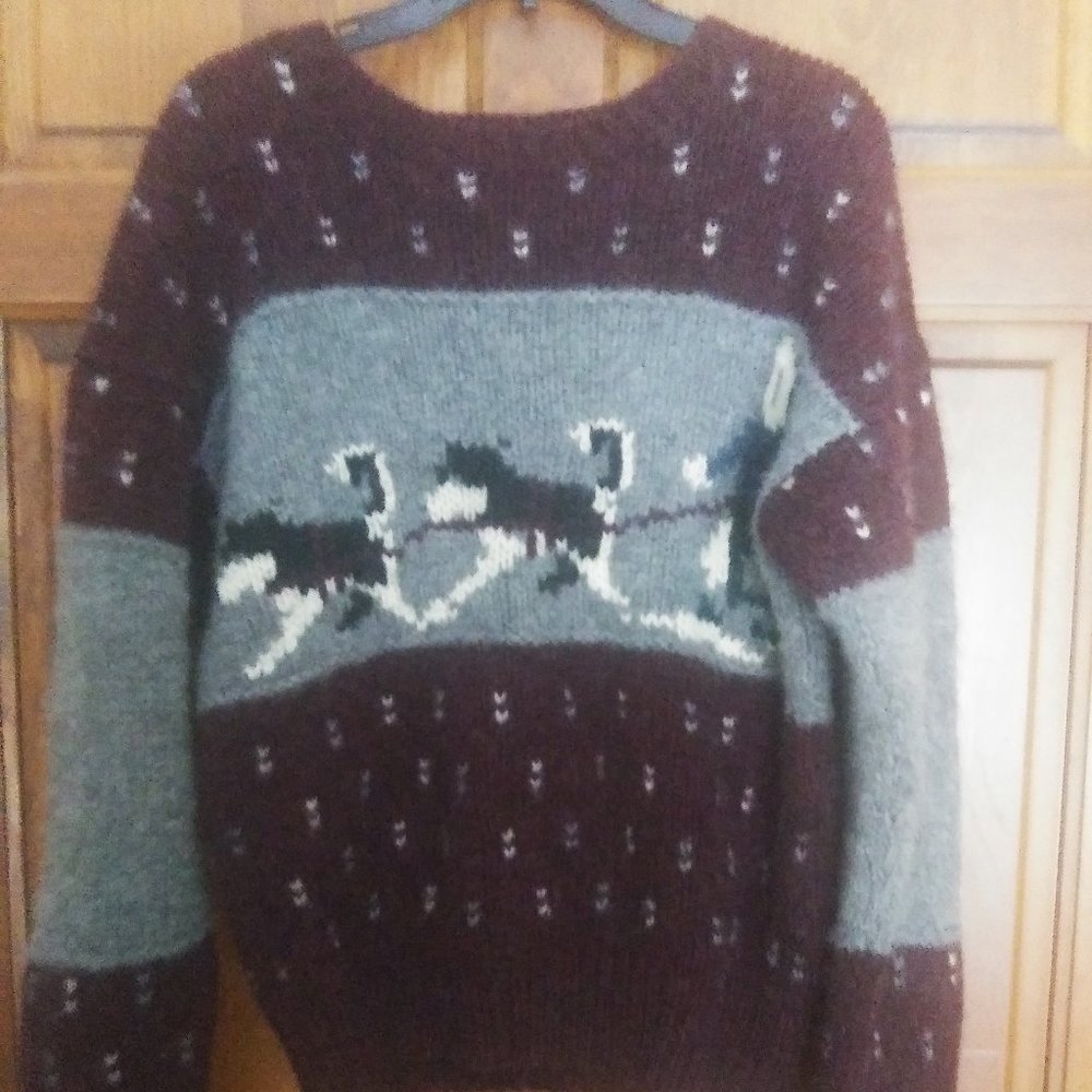 Vintage Mens Wool Sweater Sled Dogs Eskimo Size S / M ? (No tags)